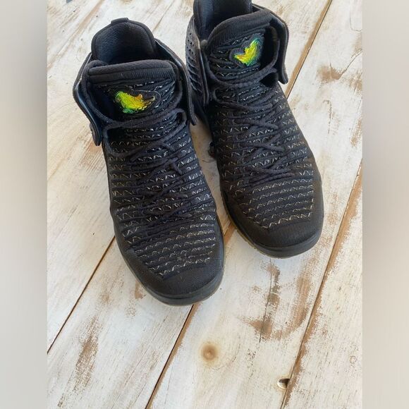 NIKE Air Jordans “Black Cat” 32 XXXII Black Basketball sneakers Youth sz 6 EUC - Picture 15 of 15